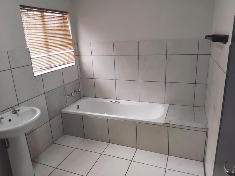 To Let 1 Bedroom Property for Rent in Die Bult North West